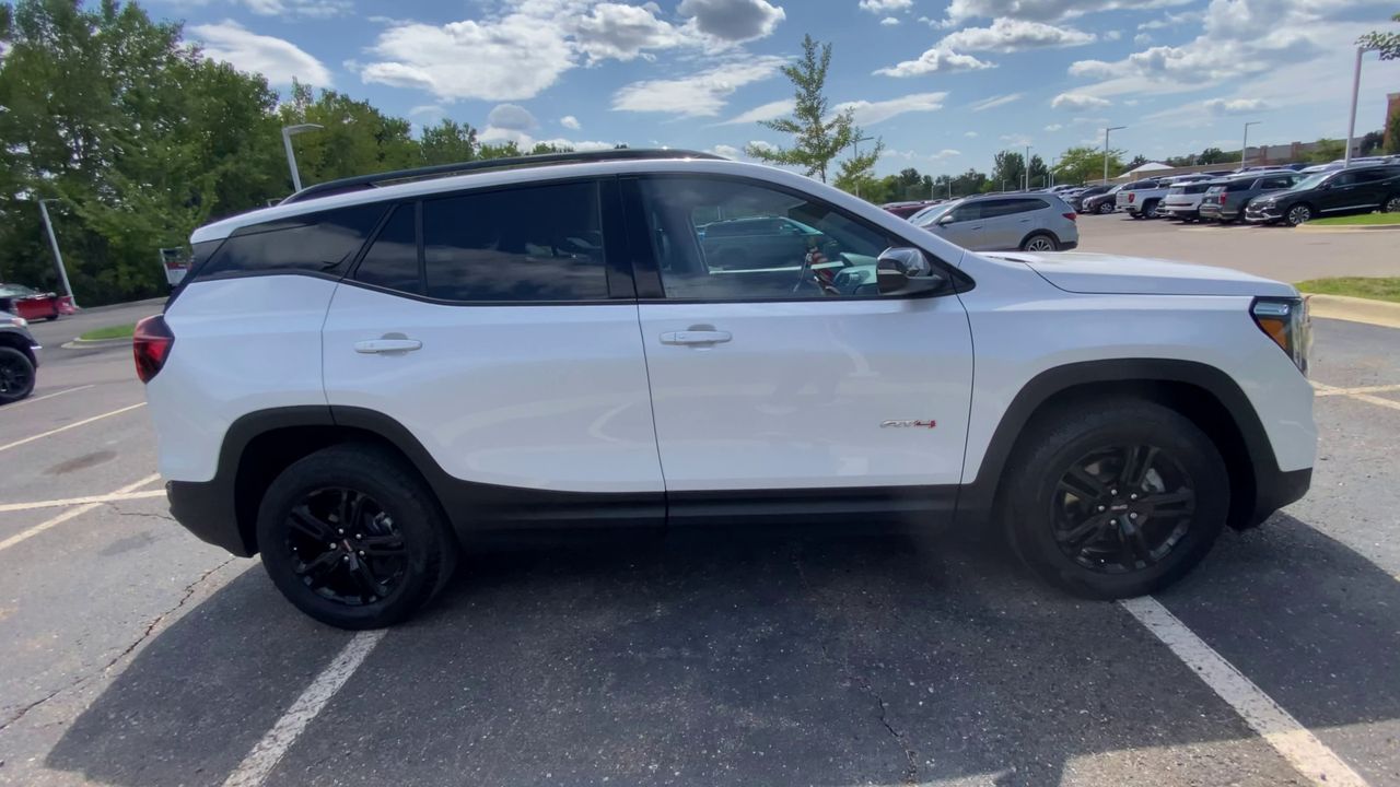 2024 GMC Terrain AT4