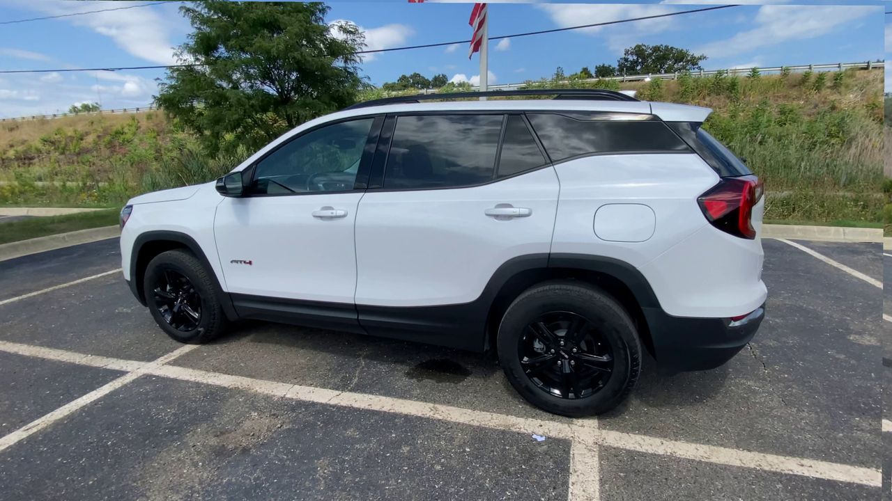 2024 GMC Terrain AT4