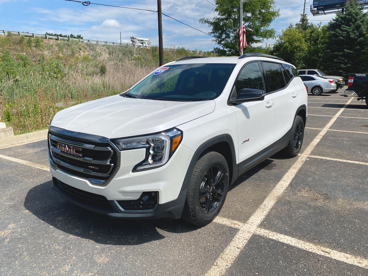 2024 GMC Terrain AT4