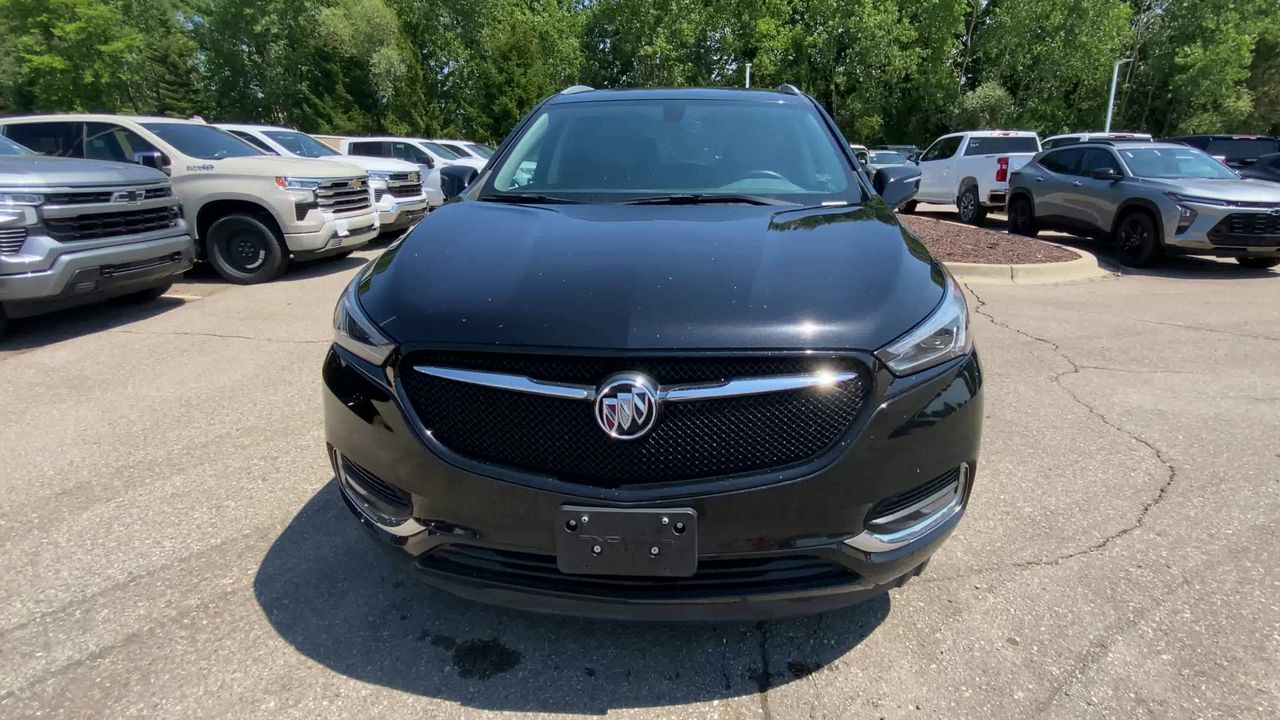 2021 Buick Enclave Essence