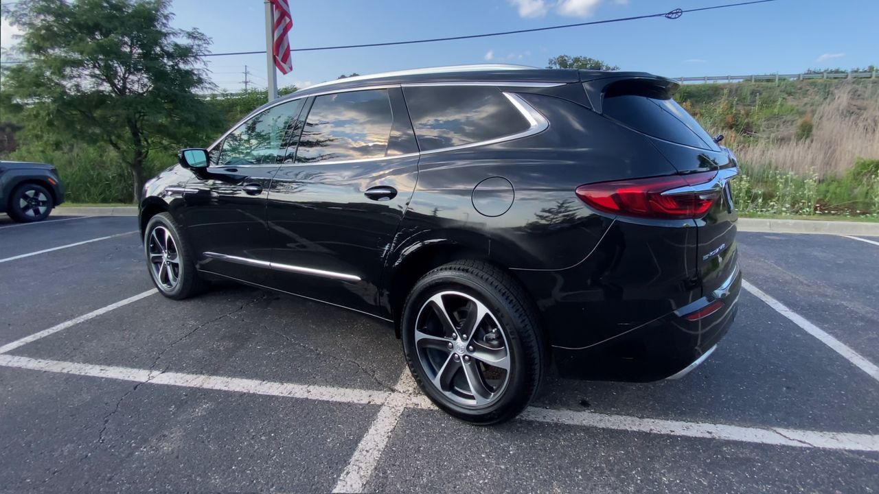 2021 Buick Enclave Essence