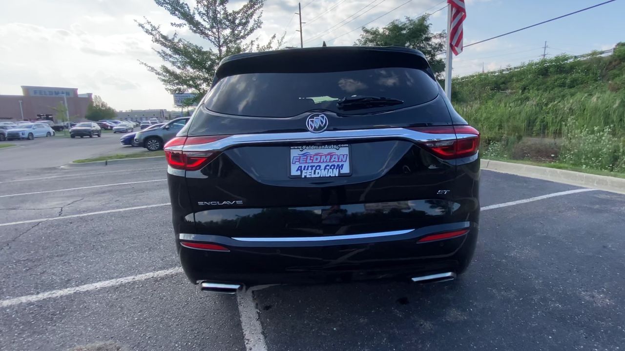 2021 Buick Enclave Essence