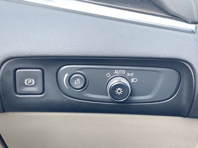 2021 Buick Enclave Essence