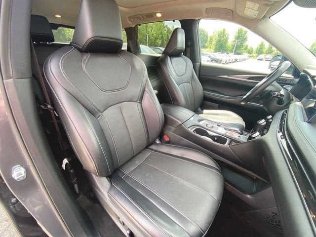 2023 INFINITI QX60 LUXE AWD