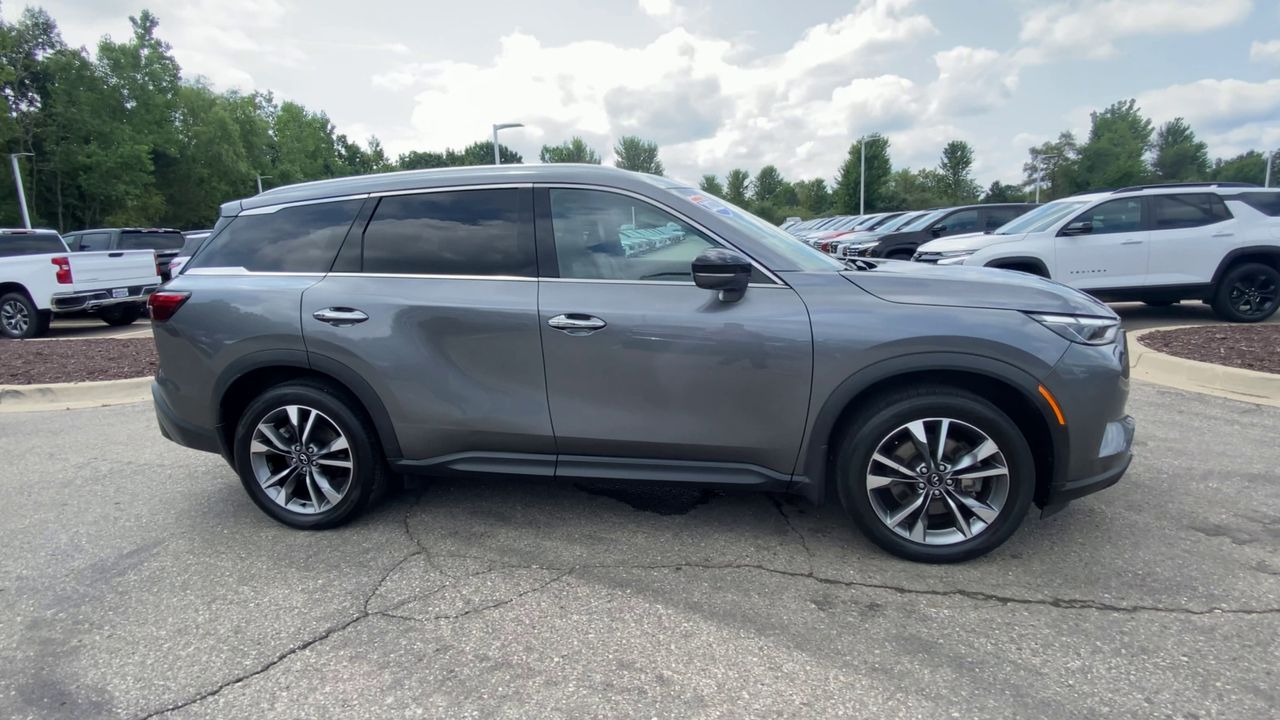 2023 INFINITI QX60 LUXE AWD