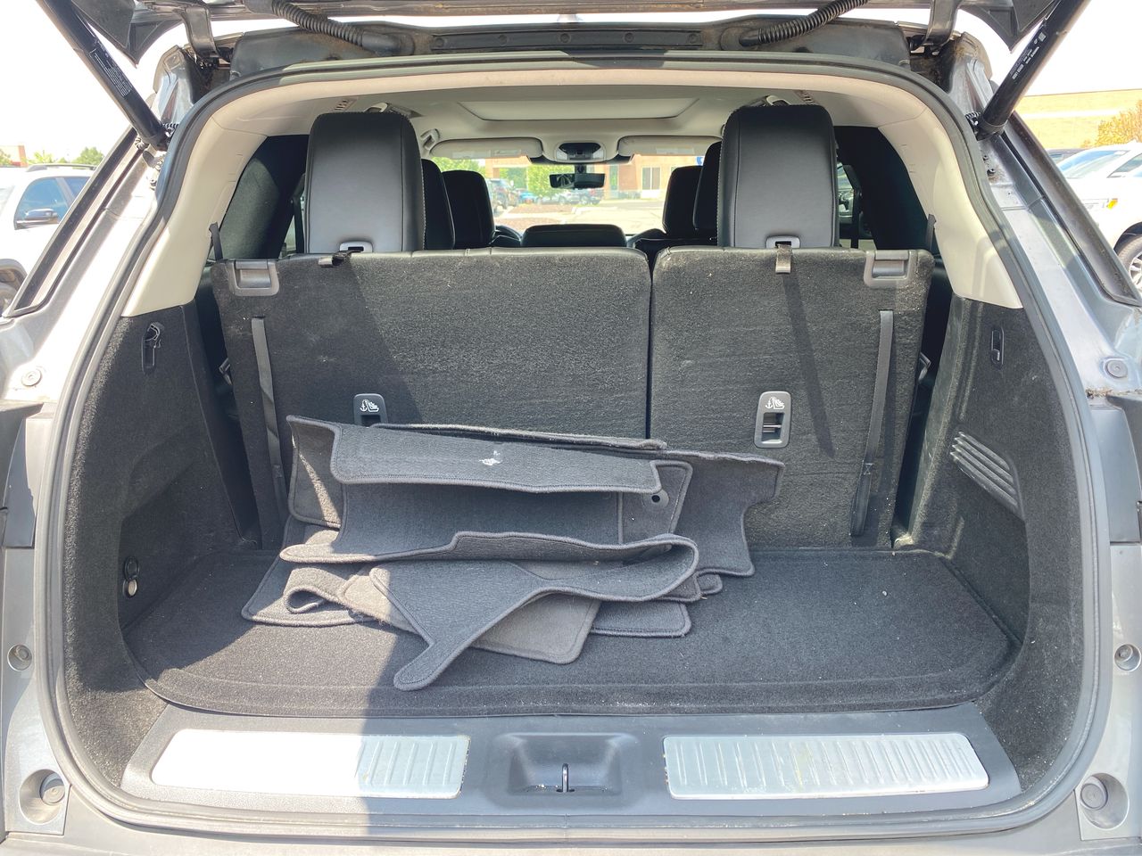 2023 INFINITI QX60 LUXE AWD