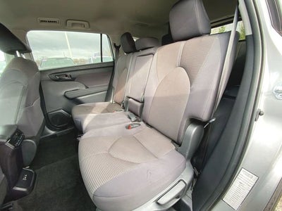 2024 Toyota Highlander LE