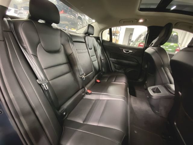 2024 Volvo S60 Core Dark Theme