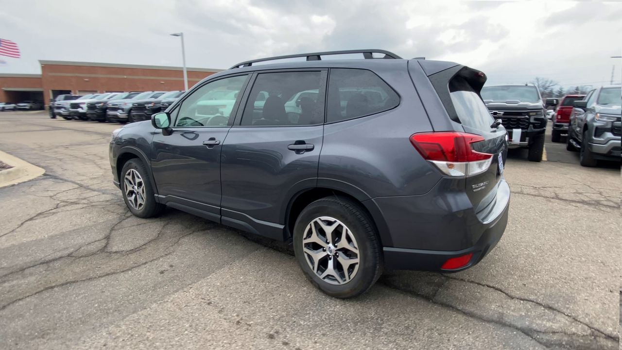 2022 Subaru Forester Premium