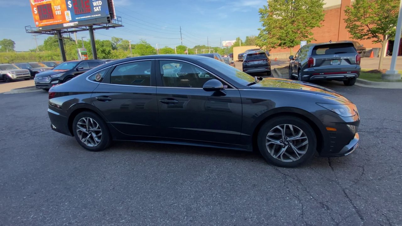 2022 Hyundai Sonata SEL