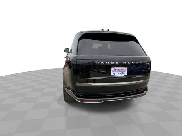 2025 Land Rover Range Rover SE