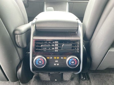 2025 Land Rover Range Rover SE