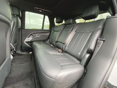 2025 Land Rover Range Rover SE