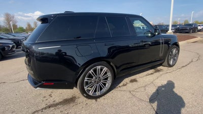 2025 Land Rover Range Rover SE