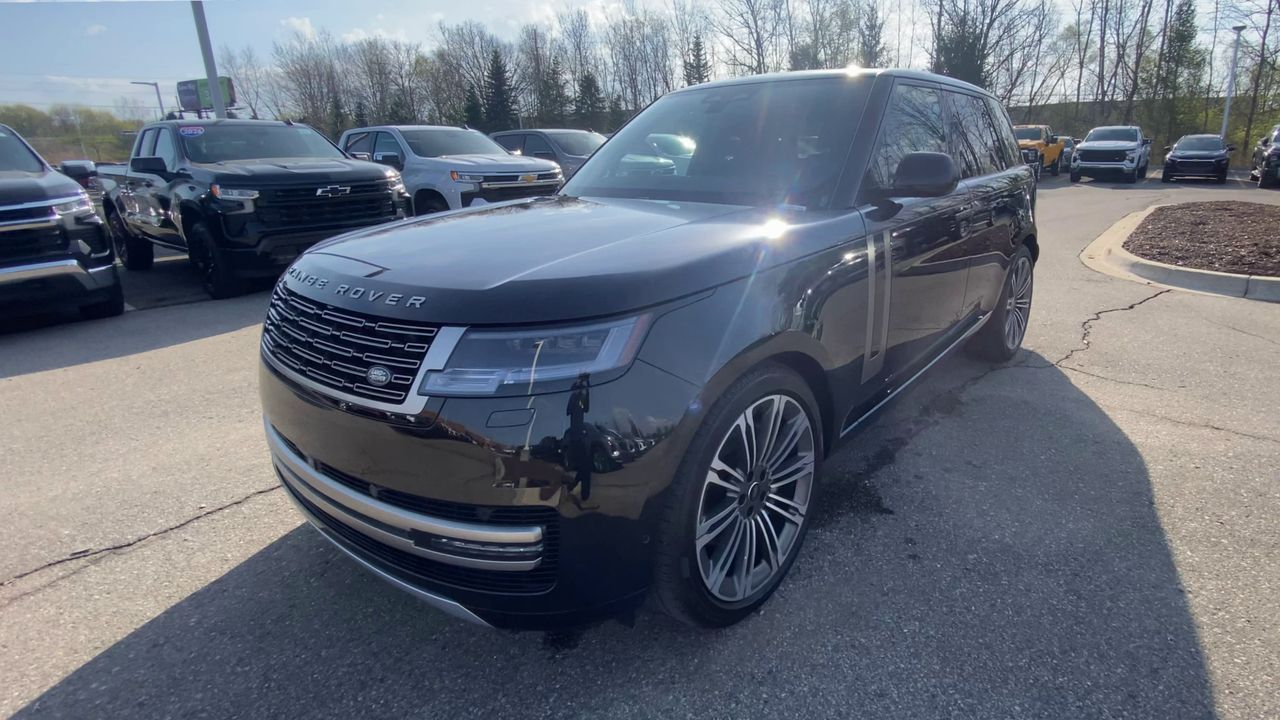 2025 Land Rover Range Rover SE