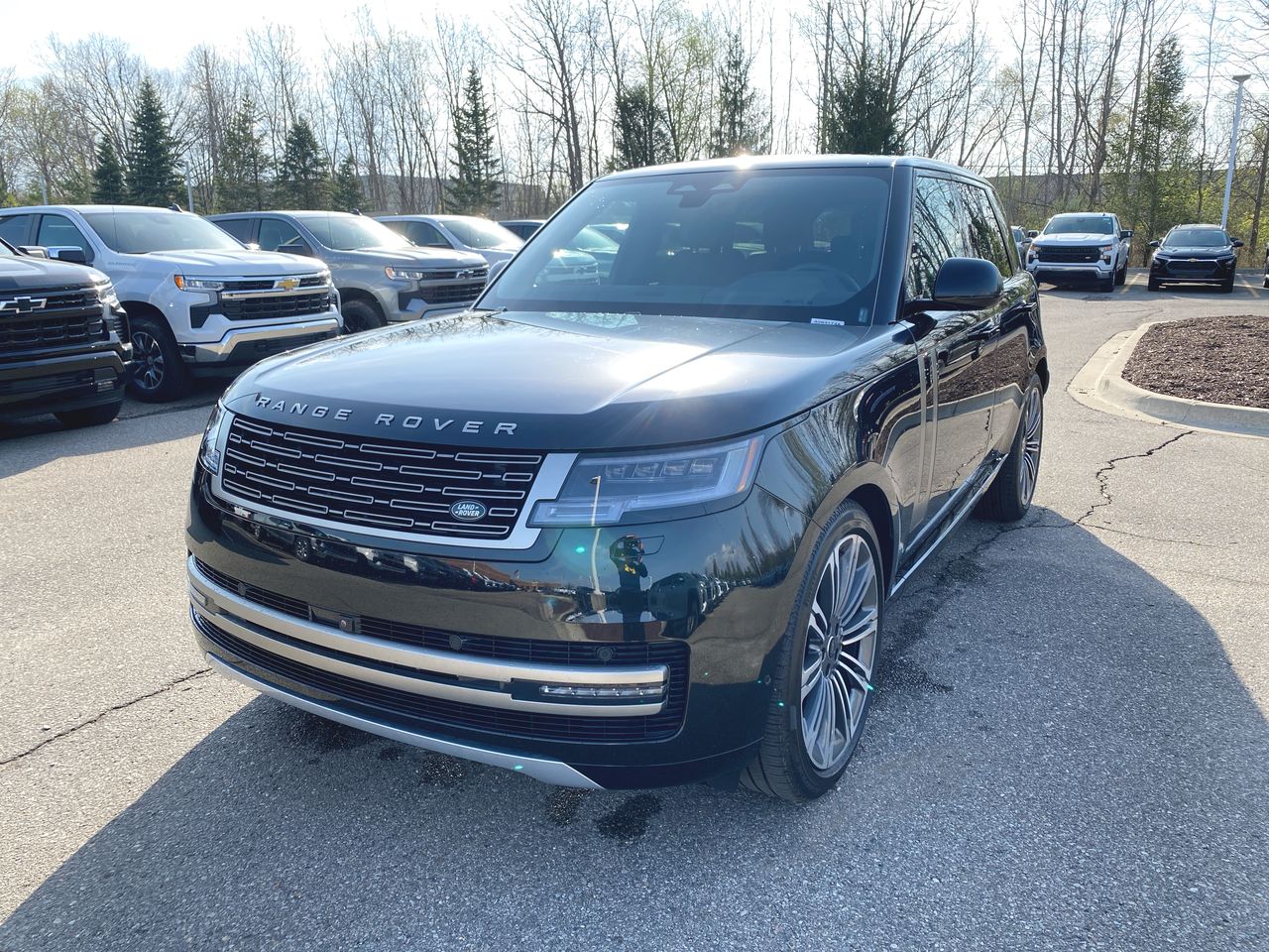 2025 Land Rover Range Rover SE
