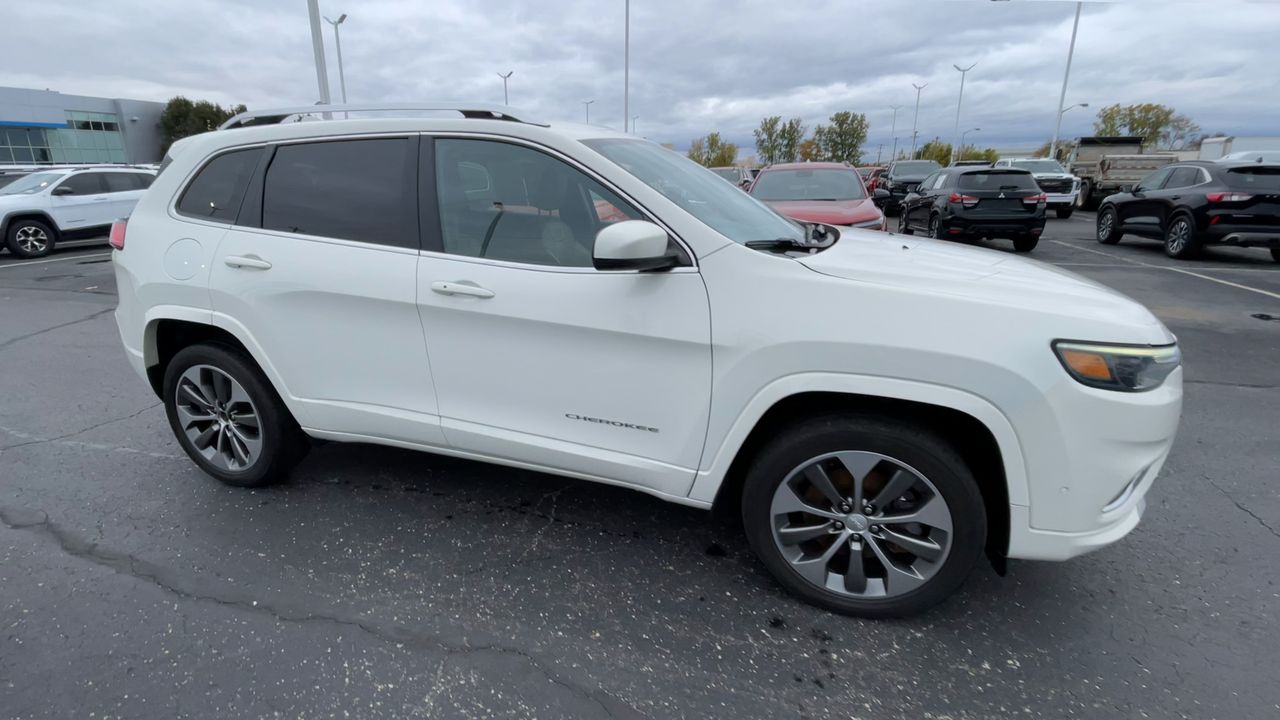 2019 Jeep Cherokee Overland