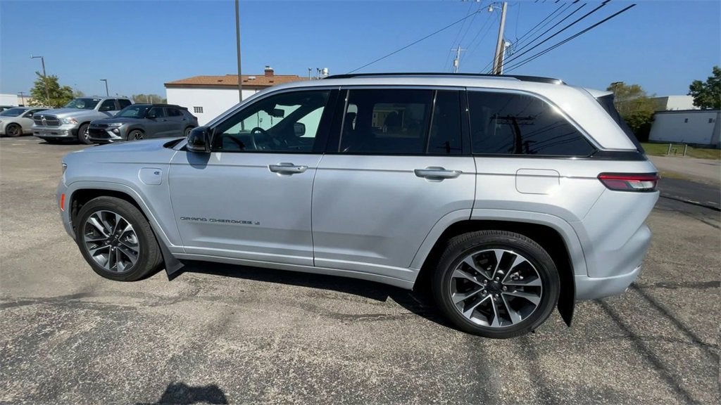 2022 Jeep Grand Cherokee 4xe Overland