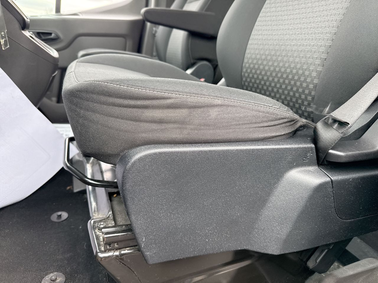 2022 Ford Transit Passenger Wagon XL