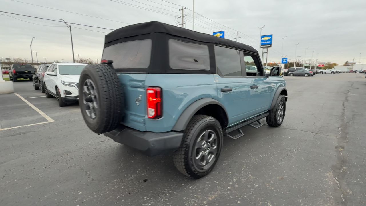 2023 Ford Bronco Base