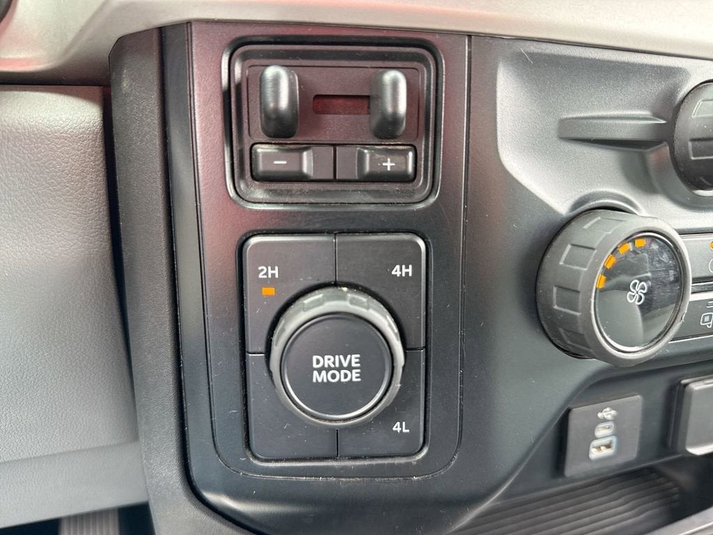 2023 Ford Super Duty F-350 DRW XL