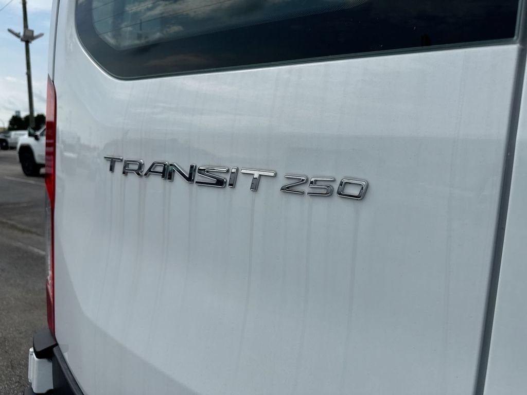 2025 Ford Transit Cargo Van T-250 130" Low Rf 9070 GVWR RWD