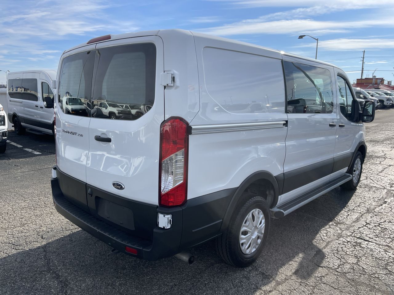 2024 Ford Transit Cargo Van T-250 130" Low Rf 9070 GVWR RWD
