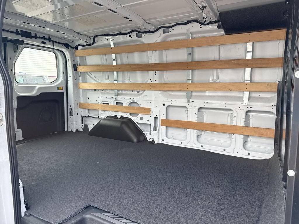 2025 Ford Transit Cargo Van T-250 130" Low Rf 9070 GVWR RWD