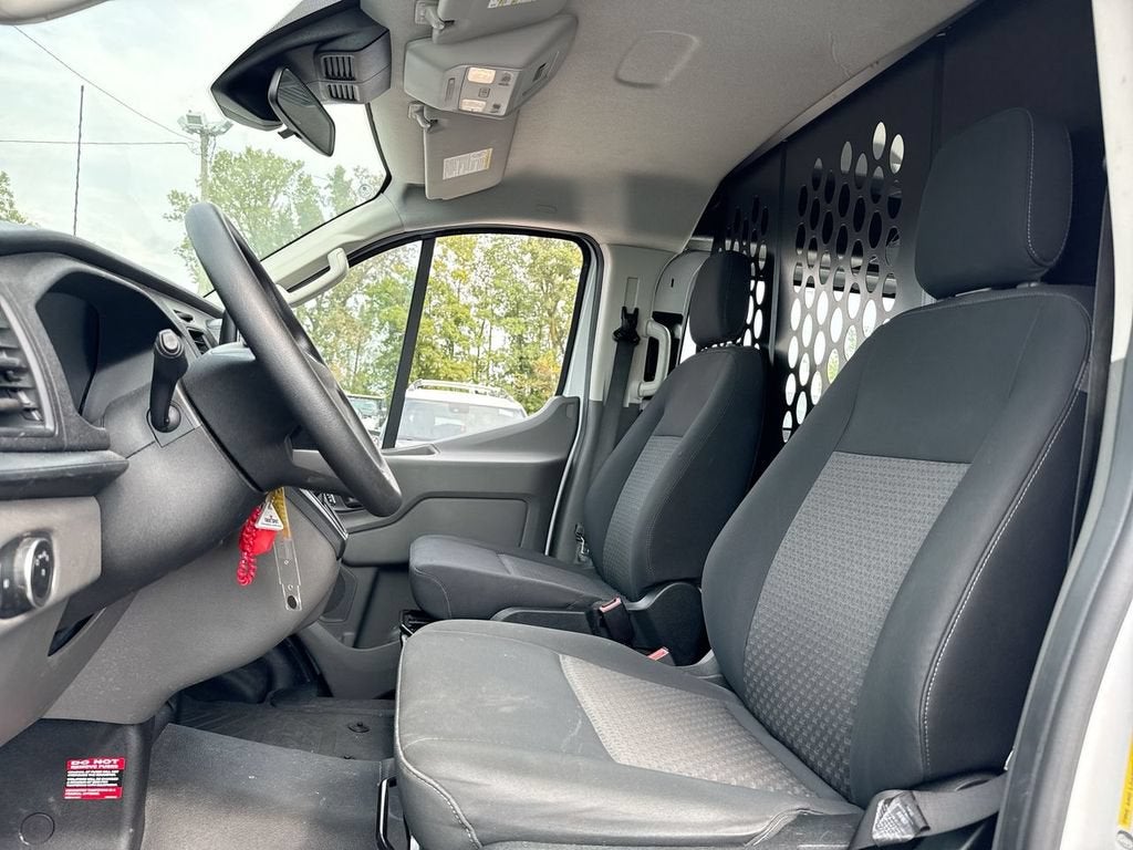 2025 Ford Transit Cargo Van T-250 130" Low Rf 9070 GVWR RWD
