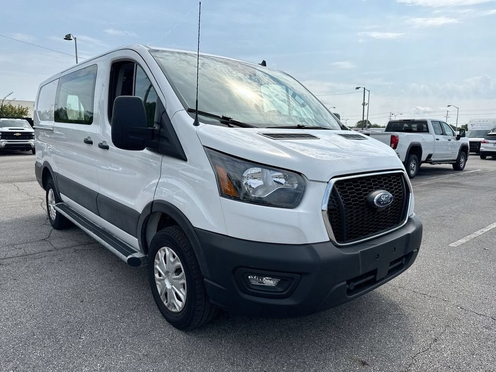 2025 Ford Transit Cargo Van T-250 130" Low Rf 9070 GVWR RWD