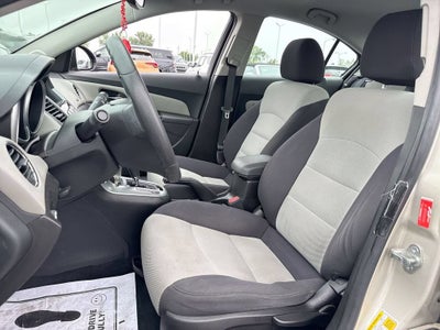 2013 Chevrolet Cruze LS