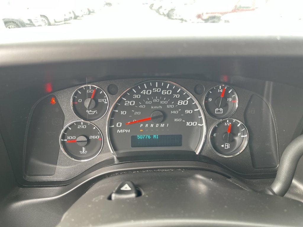 2023 Chevrolet Express Passenger 3500 LS