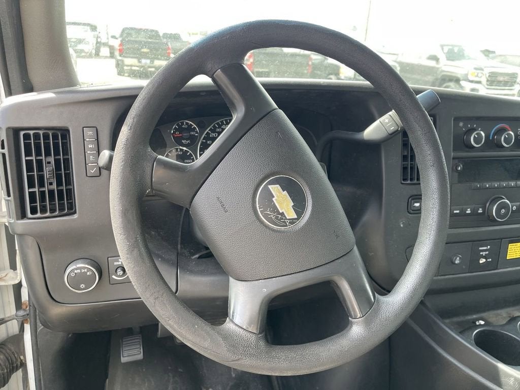 2014 Chevrolet Express Cutaway 3500 3500 Van 139