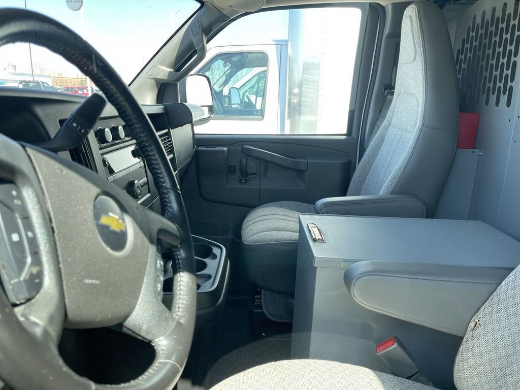 2022 Chevrolet Express Cargo 2500 WT