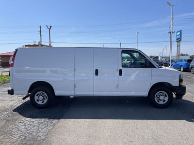 2022 Chevrolet Express Cargo 2500 WT