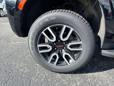 2022 GMC Yukon XL AT4