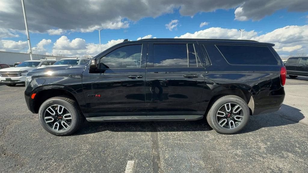 2022 GMC Yukon XL AT4