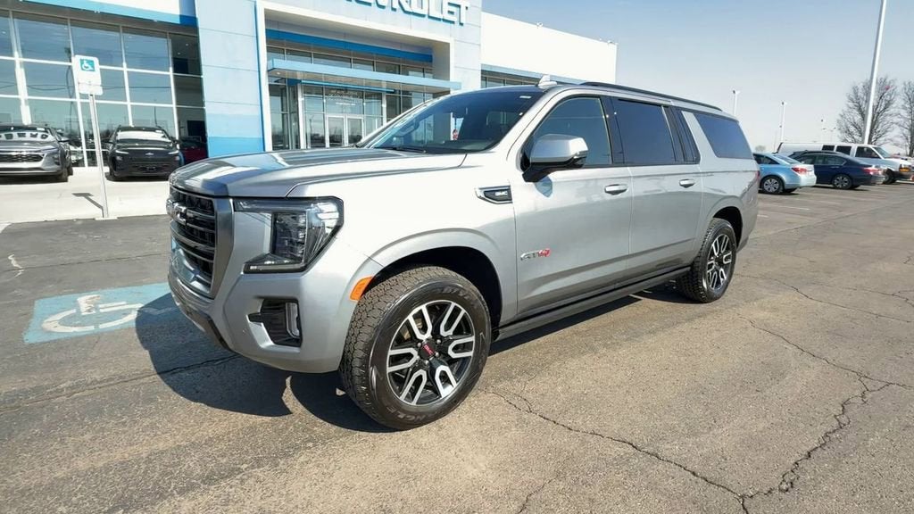 2023 GMC Yukon XL AT4