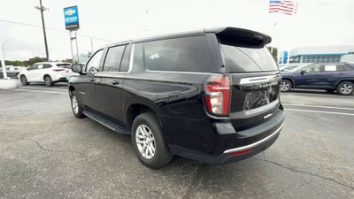 2023 Chevrolet Suburban LT