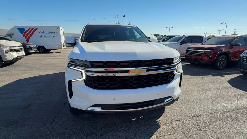 2023 Chevrolet Suburban LS