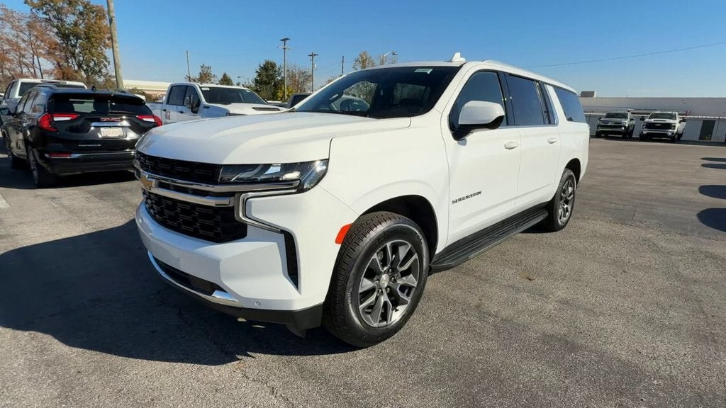 2023 Chevrolet Suburban LS