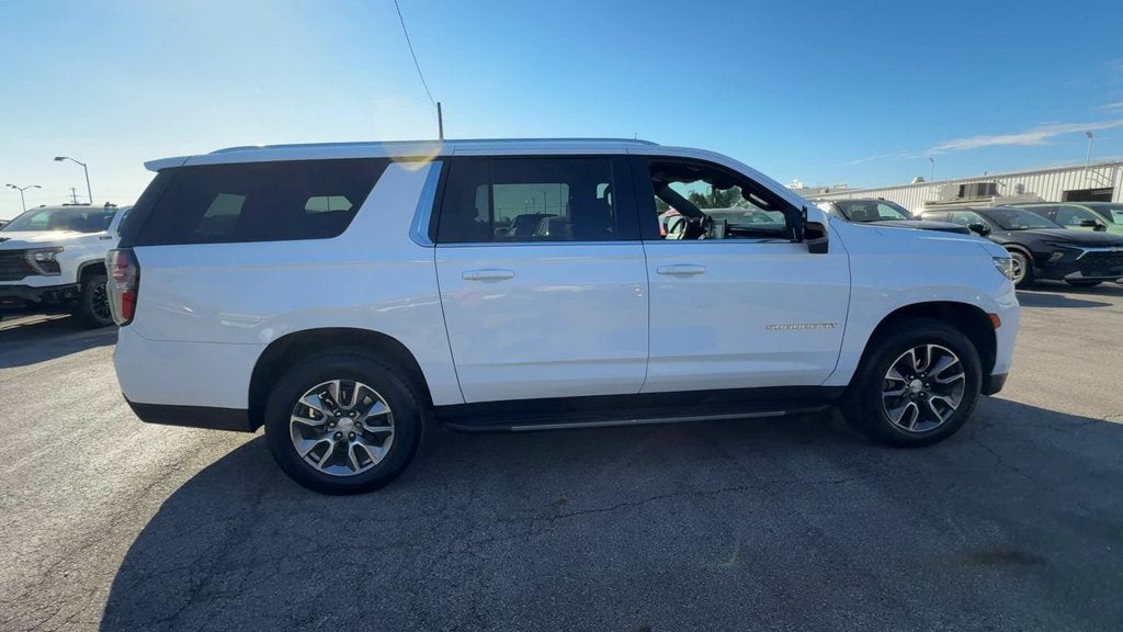 2023 Chevrolet Suburban LS