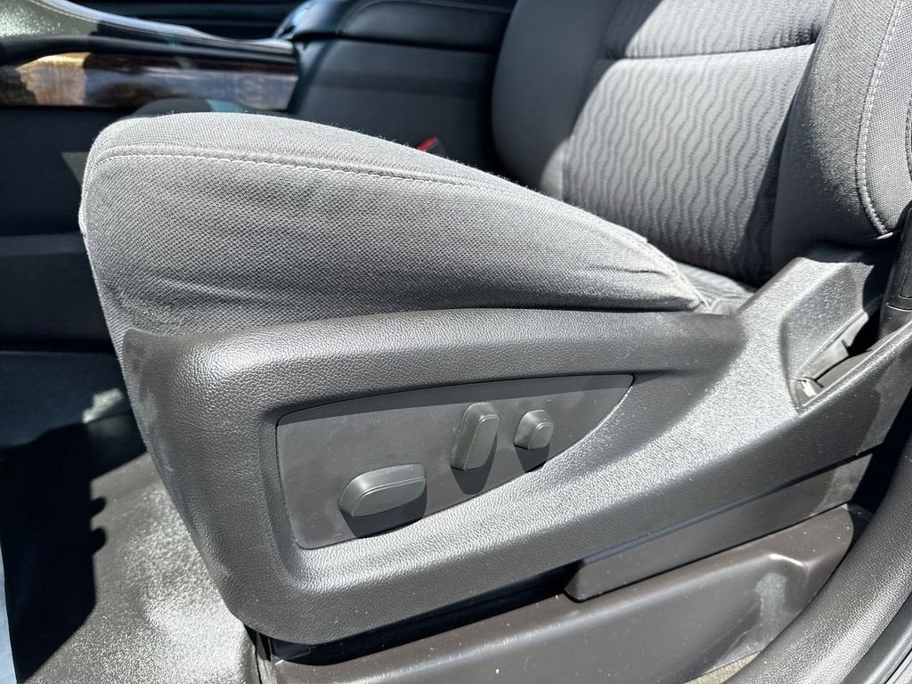 2018 Chevrolet Suburban LS