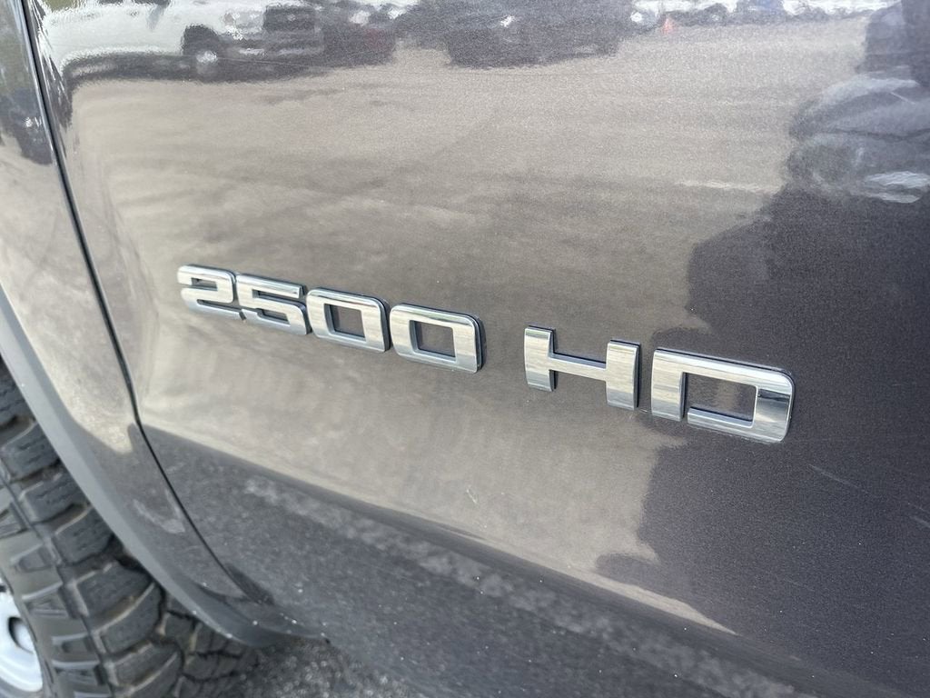 2015 GMC Sierra 2500 HD Crew Cab Long Box 4-Wheel Drive