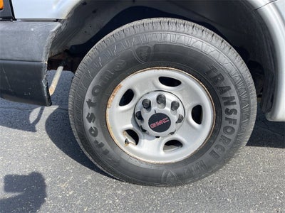 2016 GMC Savana Cargo 2500 2500 Regular Wheelbase Rear-Wheel Drive