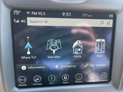 2022 Chrysler 300 Touring L