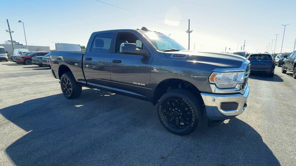 2022 RAM 2500 Big Horn Crew Cab 4x4 6'4" Box