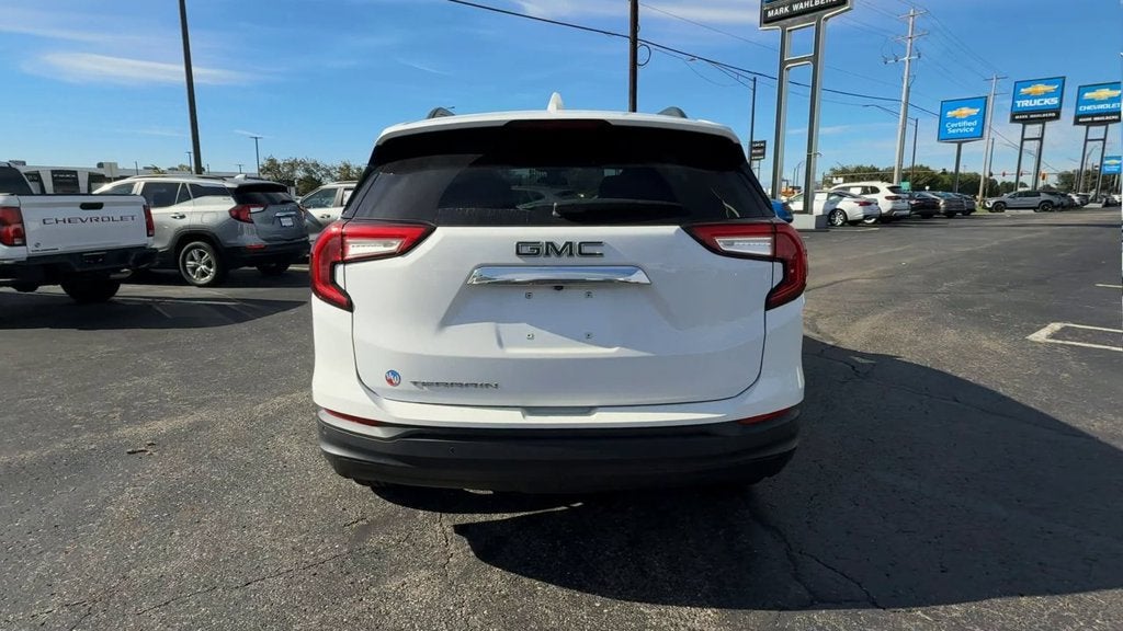 2022 GMC Terrain SLE