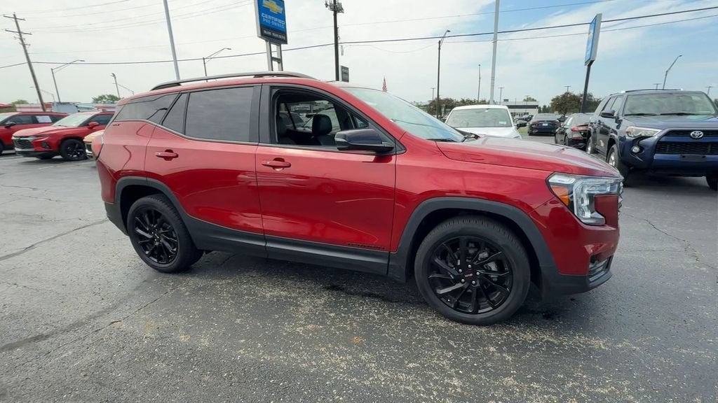 2023 GMC Terrain SLT