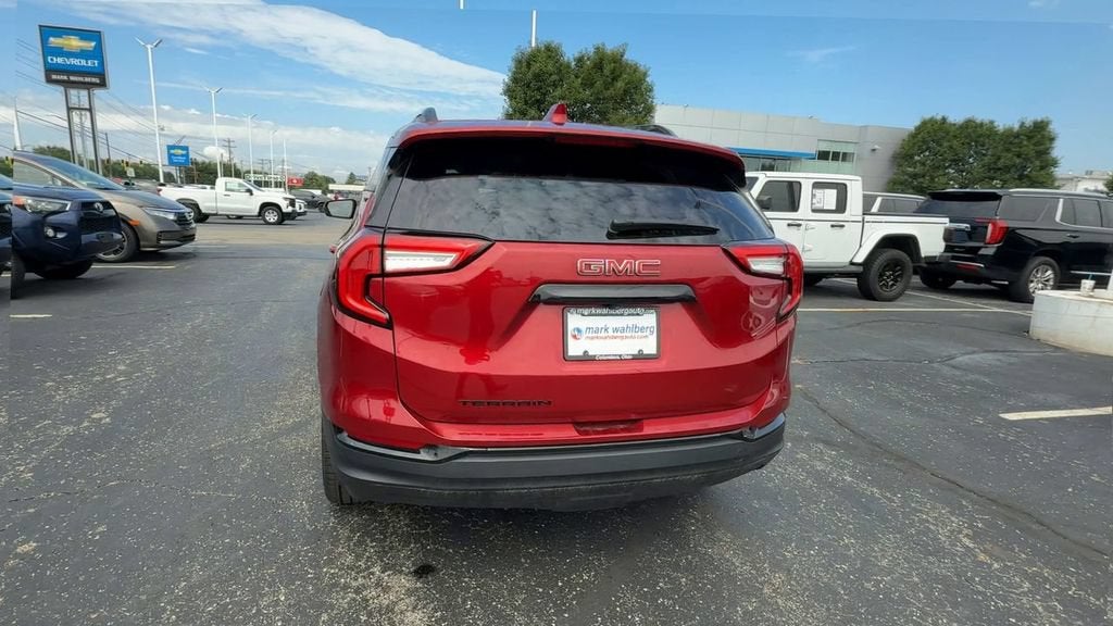2023 GMC Terrain SLT